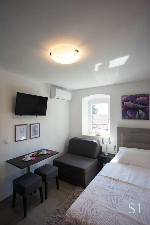 Morus Alba Apartamento Split Exterior foto